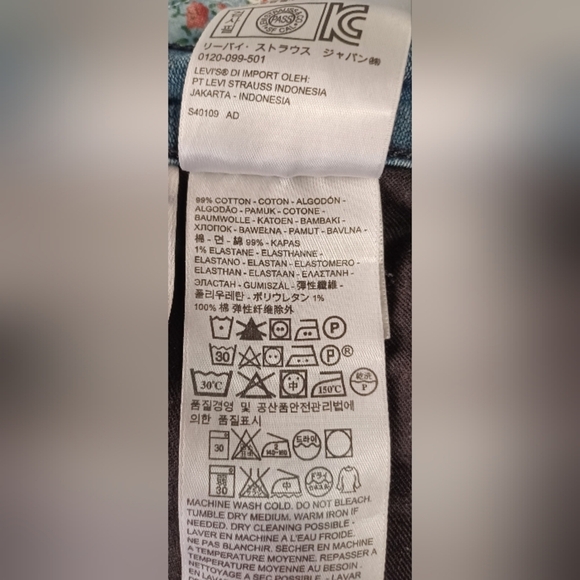 A Levi's 511 Rare Black R Tab Slim Straight Leg Denim Jeans - Picture 12 of 16